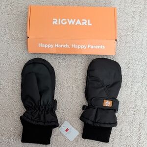 3M Thinsulate Black Kids Mittens